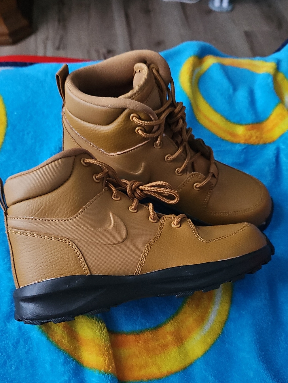 Nike Kids Brown Hiking Boot with Black Sole